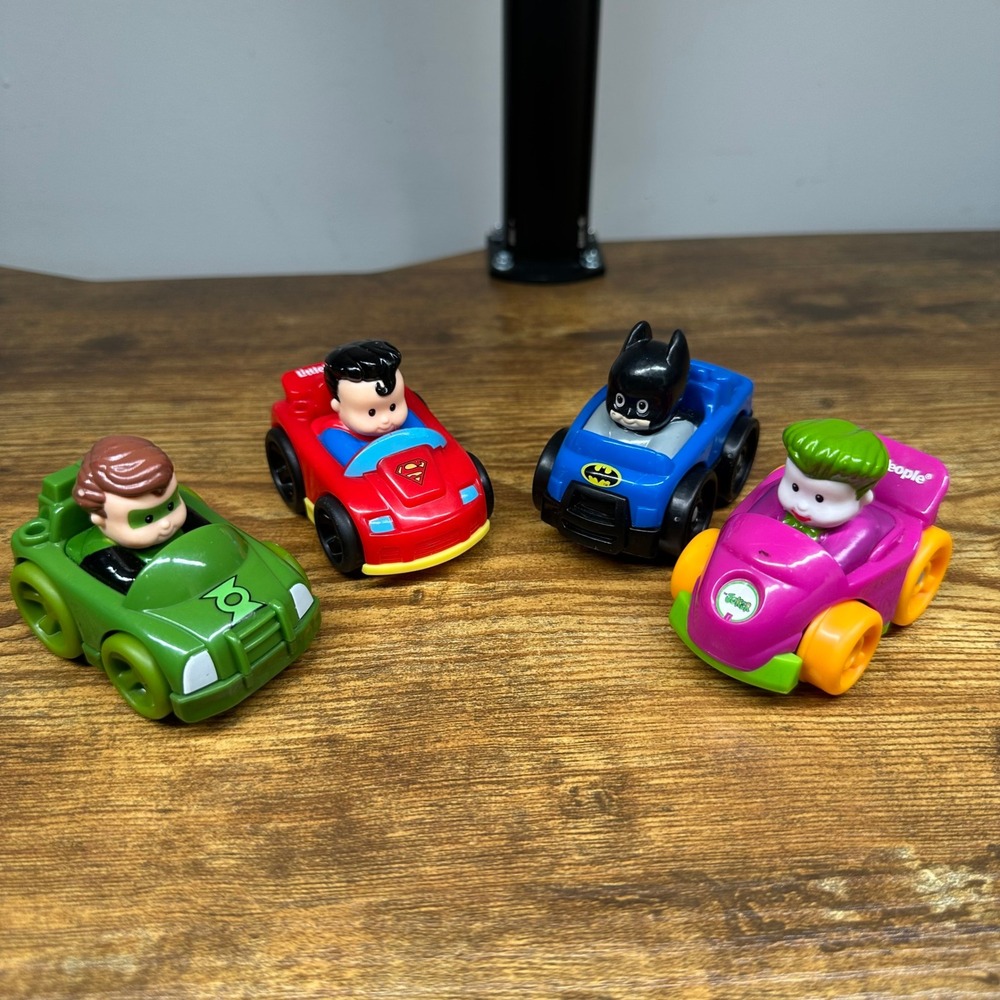 2009 Fisher-Price Little People DC Super Friends Wheelies Batman Superman Joker